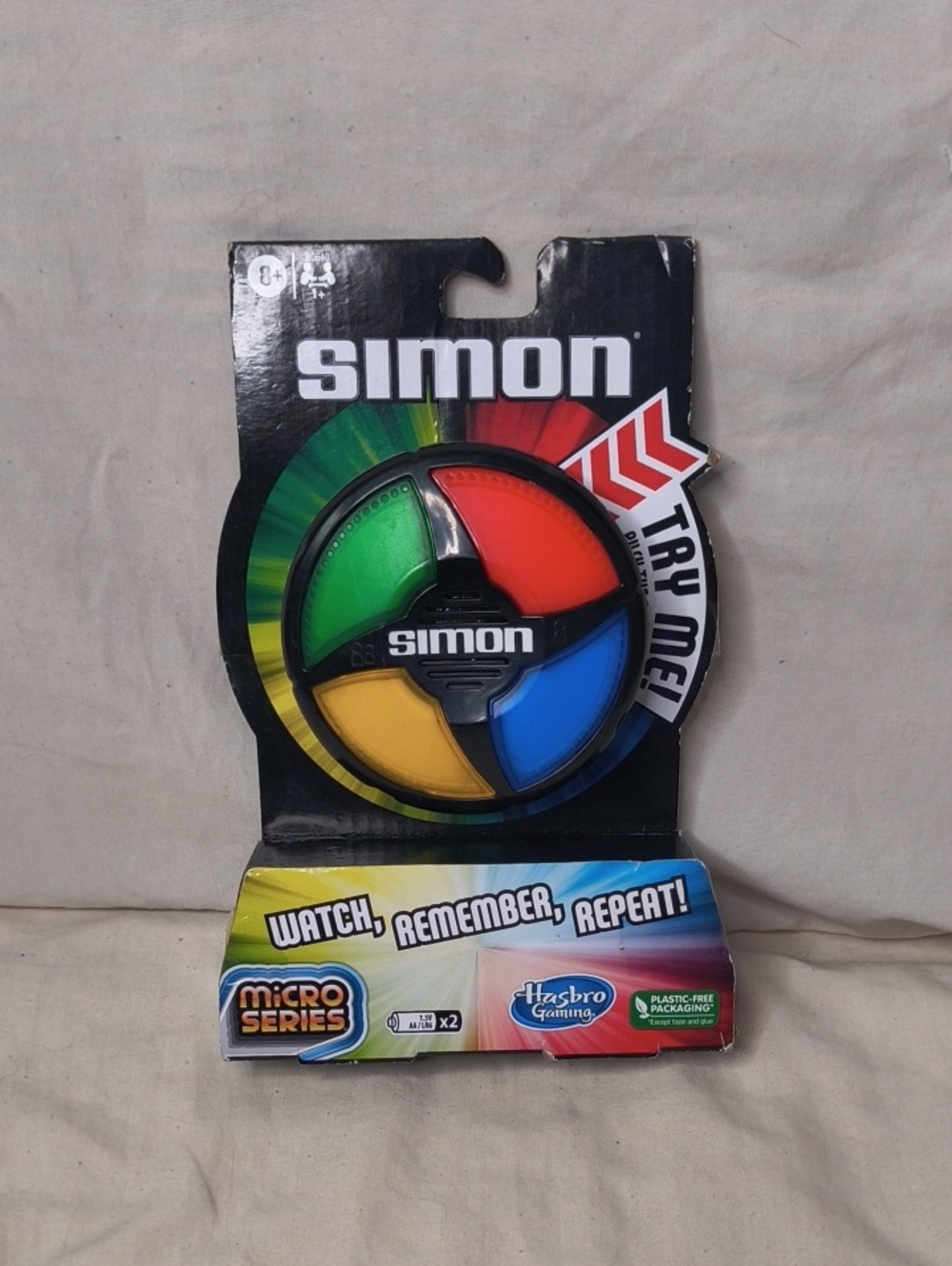 Hasbro Simon Micro Series Memory Game - Red, Green, Yellow, Blue AE